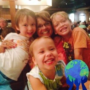 Meet your Posher, Pam